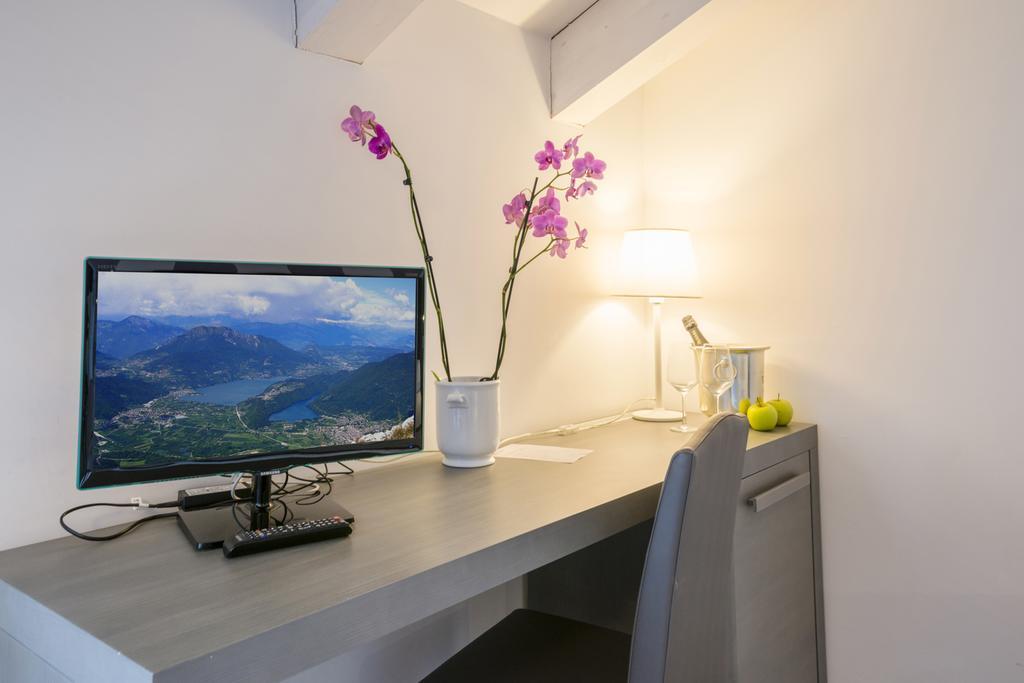 Hotel Bavaria Левико Терме Екстериор снимка